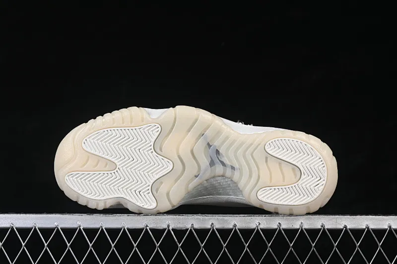 All categories Air Jordan Jordan series basketball shoes Air Jordan 11 Air Jordan 11 Retro "Pearl" AJ11 Joe 11 Pearl White AR0715-110